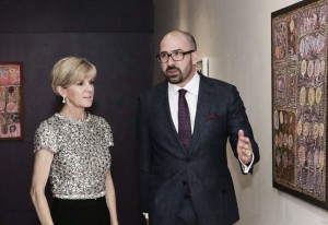 Foreign minister Julie Bishop and Henry Skerritt (Photograph courtesy of the Department of Foreign Affairs and Trade)